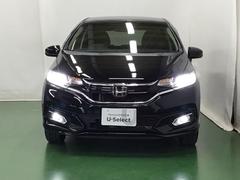 ＬＥＤヘッドライトを装備しています。ＬＥＤヘッドライトはとても明るく、雨の日や夜間走行も安全・安心です。オートライトコントロール付きで周囲の明るさに応じて自動で点灯・消灯します 6