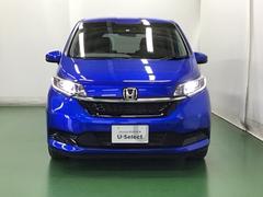 ＬＥＤヘッドライトを装備しています。ＬＥＤヘッドライトはとても明るく、雨の日や夜間走行も安全・安心です。オートライトコントロール付きで周囲の明るさに応じて自動で点灯・消灯します 6
