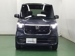 ＬＥＤヘッドライトを装備しています。ＬＥＤヘッドライトはとても明るく、雨の日や夜間走行も安全・安心です。オートライトコントロール付きで周囲の明るさに応じて自動で点灯・消灯します 6
