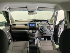 �ɥ饤�С����濴�˼����˼꤬�Ϥ����֤ˣ��ԥ��쥯�ȥ�С��䥨�������͡��������å��ʤɤ����֡��������ͥ��Ƥ��ޤ� 2