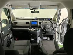 �ɥ饤�С����濴�˼����˼꤬�Ϥ����֤ˣ��ԥ��쥯�ȥ�С��䥨�������͡��������å��ʤɤ����֡��������ͥ��Ƥ��ޤ� 2