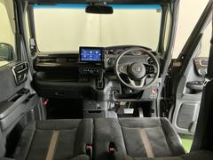 �ɥ饤�С����濴�˼����˼꤬�Ϥ����֤ˣ��ԥ��쥯�ȥ�С��䥨�������͡��������å��ʤɤ����֡��������ͥ��Ƥ��ޤ� 2