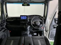 �ɥ饤�С����濴�˼����˼꤬�Ϥ����֤ˣ��ԥ��쥯�ȥ�С��䥨�������͡��������å��ʤɤ����֡��������ͥ��Ƥ��ޤ� 2