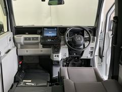 �ɥ饤�С����濴�˼����˼꤬�Ϥ����֤ˣ��ԥ��쥯�ȥ�С��䥨�������͡��������å��ʤɤ����֡��������ͥ��Ƥ��ޤ� 2