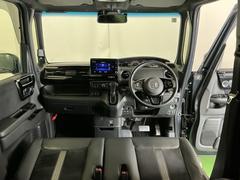 �ɥ饤�С����濴�˼����˼꤬�Ϥ����֤ˣ��ԥ��쥯�ȥ�С��䥨�������͡��������å��ʤɤ����֡��������ͥ��Ƥ��ޤ� 2