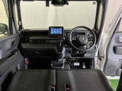 �ɥ饤�С����濴�˼����˼꤬�Ϥ����֤ˣ��ԥ��쥯�ȥ�С��䥨�������͡��������å��ʤɤ����֡��������ͥ��Ƥ��ޤ� 2