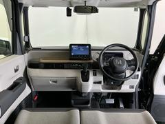 �ɥ饤�С����濴�˼����˼꤬�Ϥ����֤ˣ��ԥ��쥯�ȥ�С��䥨�������͡��������å��ʤɤ����֡��������ͥ��Ƥ��ޤ� 2