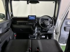 �ɥ饤�С����濴�˼����˼꤬�Ϥ����֤ˣ��ԥ��쥯�ȥ�С��䥨�������͡��������å��ʤɤ����֡��������ͥ��Ƥ��ޤ� 2