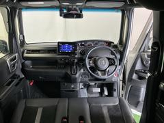 �ɥ饤�С����濴�˼����˼꤬�Ϥ����֤ˣ��ԥ��쥯�ȥ�С��䥨�������͡��������å��ʤɤ����֡��������ͥ��Ƥ��ޤ� 2