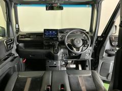 �ɥ饤�С����濴�˼����˼꤬�Ϥ����֤ˣ��ԥ��쥯�ȥ�С��䥨�������͡��������å��ʤɤ����֡��������ͥ��Ƥ��ޤ� 2