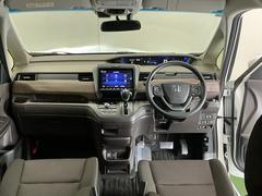 �ɥ饤�С����濴�˼����˼꤬�Ϥ����֤ˣ��ԥ��쥯�ȥ�С��䥨�������͡��������å��ʤɤ����֡��������ͥ��Ƥ��ޤ� 2