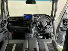 �ɥ饤�С����濴�˼����˼꤬�Ϥ����֤ˣ��ԥ��쥯�ȥ�С��䥨�������͡��������å��ʤɤ����֡��������ͥ��Ƥ��ޤ� 2