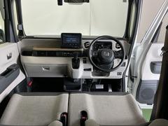 �ɥ饤�С����濴�˼����˼꤬�Ϥ����֤ˣ��ԥ��쥯�ȥ�С��䥨�������͡��������å��ʤɤ����֡��������ͥ��Ƥ��ޤ� 2