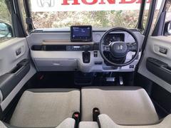 �ɥ饤�С����濴�˼����˼꤬�Ϥ����֤ˣ��ԥ��쥯�ȥ�С��䥨�������͡��������å��ʤɤ����֡��������ͥ��Ƥ��ޤ� 2