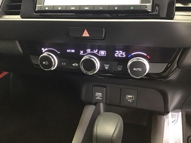 e:HEVクロスター ドラレコ ナビ Rカメラ ブルートゥース 衝突回避システム 記録簿 LEDヘッドライト エアコン ETC キーレス USB ABS バックカメラ サイドエアバッグ オートライト パワステ イモビ(16枚目)