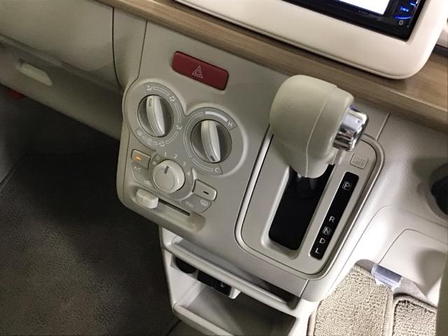アルトラパン Ｓ　ナビ　Ｒカメラ　フルセグ　ＥＴＣ　ＣＤ　シートヒータ　イモビライザー　助手席エアバック　横滑り防止システム　後カメラ　スマキー　ＤＶＤ再生　フルオートエアコン　キーレスエントリーシステム　ＡＢＳ（17枚目）