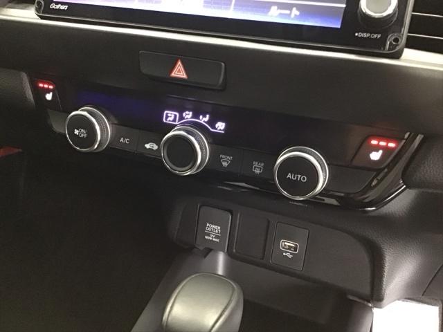 フィット ｅ：ＨＥＶリュクス　ドラレコ　ナビ　Ｒカメラ　ブルートゥース　ＥＴＣ付き　カーテンエアバック　スマキ　ＡＡＣ　Ｓヒーター　衝突軽減ブレーキ　パーキングセンサー　フルセグテレビ　ＬＥＤライト　ＤＶＤ　キーレス　整備記録簿（16枚目）
