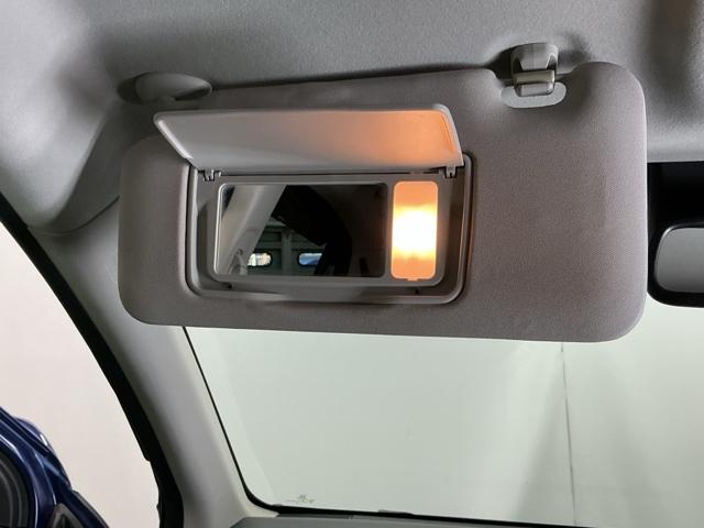 ヴェゼル ハイブリッドＺ　Ｒカメ　スマキー　革　ＬＥＤランプ　ＥＴＣ付　整備記録簿　シ－トヒ－タ－　サイドカーテンエアバック　運転席助手席エアバッグ　ＶＳＡ　パワーステアリング　フルオートエアコン　キーフリ（60枚目）
