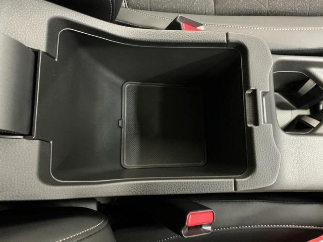 ヴェゼル ｅ：ＨＥＶＺ　ドラレコ　ナビ　Ｒカメラ　ブルートゥース　衝突回避支援ブレーキ機能　スマキ　Ｐトランク　フルオートエアコン　Ｄレコ　エアバッグ　両席エアバック　記録簿付　パワーウィンドウ　ＬＥＤランプ　ソナー　ＵＳＢ（63枚目）
