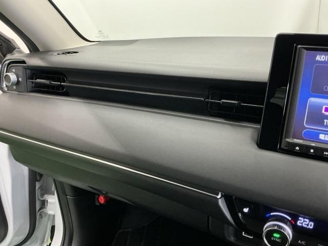 ヴェゼル ｅ：ＨＥＶＺ　ドラレコ　ナビ　Ｒカメラ　ブルートゥース　衝突回避支援ブレーキ機能　スマキ　Ｐトランク　フルオートエアコン　Ｄレコ　エアバッグ　両席エアバック　記録簿付　パワーウィンドウ　ＬＥＤランプ　ソナー　ＵＳＢ（66枚目）