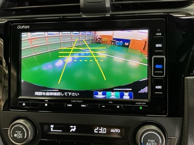 シビック ハッチバック　ナビ　Ｒカメラ　ブルートゥース　フルセグ　追突軽減ブレーキ　盗難防止装置　Ｂモニター　整備記録簿　横滑防止　Ａライト　シートヒーター付き　ＬＥＤライト　スマートキー　ＡＡＣ　サイドカーテンエアバック（12枚目）