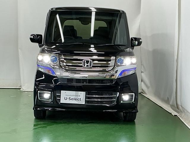 Ｎ－ＢＯＸ＋カスタム Ｇ・ターボＬパッケージ　ナビ　Ｒカメラ　ワンセグ　ＣＤ　ＥＴＣ　両側電動ドア　Ｓキー　クルコン　ベンチシート　イモビライザー　ターボ　アイドリングストップ　エアバッグ　オートエアコン　横滑り防止（6枚目）