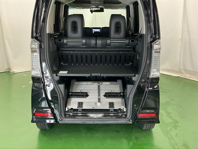 Ｎ－ＢＯＸ＋カスタム Ｇ・ターボＬパッケージ　ナビ　Ｒカメラ　ワンセグ　ＣＤ　ＥＴＣ　両側電動ドア　Ｓキー　クルコン　ベンチシート　イモビライザー　ターボ　アイドリングストップ　エアバッグ　オートエアコン　横滑り防止（26枚目）
