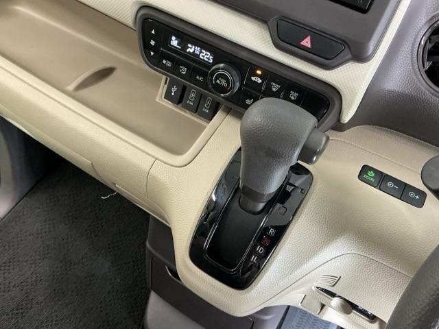 Ｎ－ＢＯＸ Ｇ・Ｌホンダセンシング　ナビ　Ｒカメラ　ブルートゥース　フルセグ　レーダブレーキ　Ｓヒータ　Ａストップ　ＥＳＣ　キーフリーシステム　ＬＥＤライト　オートライト　バックＭ　ＵＳＢ　スマートキー　クルコン　ＥＴＣ　両席エアバック（18枚目）