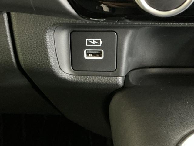 ヴェゼル ｅ：ＨＥＶＺ　ドラレコ　ナビ　Ｒカメラ　ブルートゥース　衝突回避支援ブレーキ機能　スマキ　Ｐトランク　フルオートエアコン　Ｄレコ　エアバッグ　両席エアバック　記録簿付　パワーウィンドウ　ＬＥＤランプ　ソナー　ＵＳＢ（22枚目）