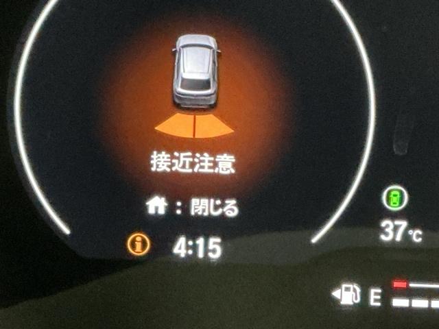 ヴェゼル ｅ：ＨＥＶＺ　ドラレコ　ナビ　Ｒカメラ　ブルートゥース　衝突回避支援ブレーキ機能　スマキ　Ｐトランク　フルオートエアコン　Ｄレコ　エアバッグ　両席エアバック　記録簿付　パワーウィンドウ　ＬＥＤランプ　ソナー　ＵＳＢ（25枚目）