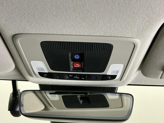 ヴェゼル ｅ：ＨＥＶＺ　ドラレコ　ナビ　Ｒカメラ　ブルートゥース　衝突回避支援ブレーキ機能　スマキ　Ｐトランク　フルオートエアコン　Ｄレコ　エアバッグ　両席エアバック　記録簿付　パワーウィンドウ　ＬＥＤランプ　ソナー　ＵＳＢ（66枚目）
