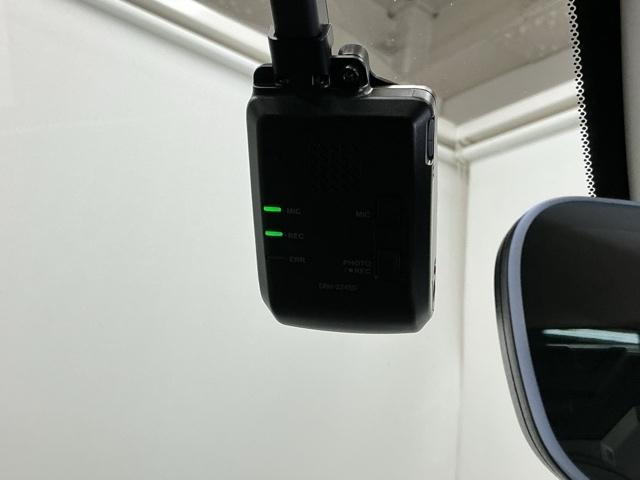 ＺＲ－Ｖ Ｚ　ドラレコ　ナビ　Ｒカメラ　ブルートゥース　盗難防止システム　インテリキー　カーテンエアバック　地デジ　ＶＳＡ　Ｂカメラ　クルコン　ＵＳＢ　エアコン　ターボ　クリアランスソナー　ＬＥＤヘッドライト（13枚目）