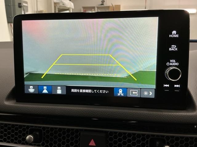 シビック ｅ：ＨＥＶＥＸ　ディスプレイオーディオ　Ｒカメラ　ＴＶ　衝突被害軽減ブレーキ　Ｂカメラ　シートヒーター　ＥＴＣ　フルセグ　ＬＥＤヘッドライト　サイドカーテンエアバック　オートライト　パーキングセンサー　ドラレコ（13枚目）