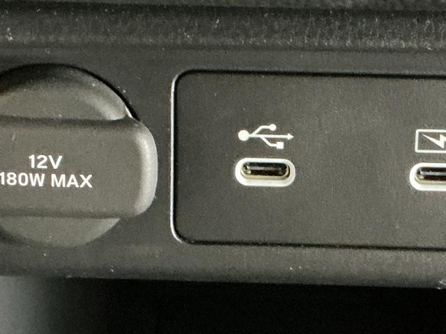 シビック ｅ：ＨＥＶＥＸ　ディスプレイオーディオ　Ｒカメラ　ＴＶ　衝突被害軽減ブレーキ　Ｂカメラ　シートヒーター　ＥＴＣ　フルセグ　ＬＥＤヘッドライト　サイドカーテンエアバック　オートライト　パーキングセンサー　ドラレコ（20枚目）