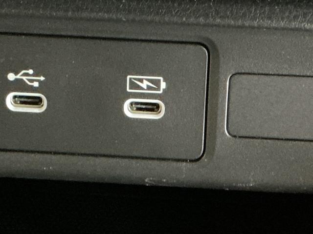 シビック ｅ：ＨＥＶＥＸ　ディスプレイオーディオ　Ｒカメラ　ＴＶ　衝突被害軽減ブレーキ　Ｂカメラ　シートヒーター　ＥＴＣ　フルセグ　ＬＥＤヘッドライト　サイドカーテンエアバック　オートライト　パーキングセンサー　ドラレコ（21枚目）