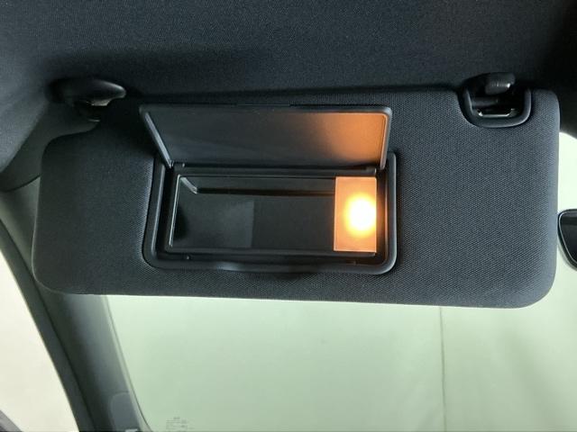 シビック ｅ：ＨＥＶＥＸ　ディスプレイオーディオ　Ｒカメラ　ＴＶ　衝突被害軽減ブレーキ　Ｂカメラ　シートヒーター　ＥＴＣ　フルセグ　ＬＥＤヘッドライト　サイドカーテンエアバック　オートライト　パーキングセンサー　ドラレコ（61枚目）
