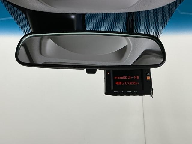 フリードハイブリッド ハイブリッド・Ｇ　ナビ　Ｒカメラ　ブルートゥース　フルセグ　福祉車輌　両電動ドア　サイドエアバック　クルコン　スマキー　パワーステアリング　ＬＥＤライト　ウォークスルー　ＥＴＣ付　フルオートエアコン　Ｂカメラ　シートＨ（13枚目）