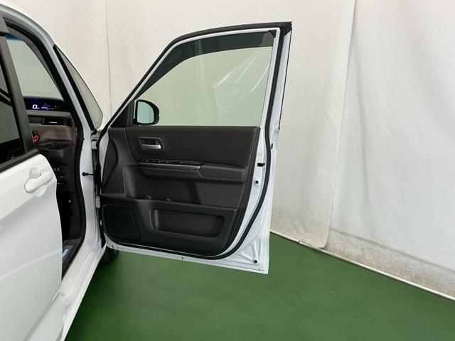 フリードハイブリッド ハイブリッド・Ｇ　ナビ　Ｒカメラ　ブルートゥース　フルセグ　福祉車輌　両電動ドア　サイドエアバック　クルコン　スマキー　パワーステアリング　ＬＥＤライト　ウォークスルー　ＥＴＣ付　フルオートエアコン　Ｂカメラ　シートＨ（52枚目）