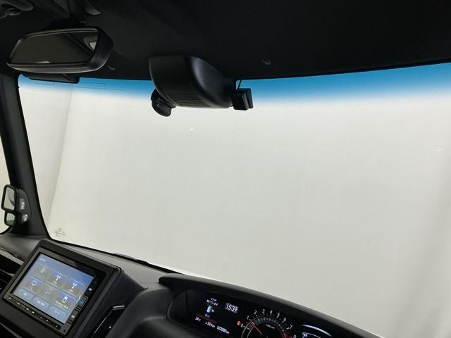 Ｎ－ＢＯＸカスタム Ｌ　ドラレコ　ナビ　Ｒカメラ　ブルートゥース　Ｐソナー　サイドエアバッグ　Ａストップ　シートヒータ　ベンチシート　点検記録簿　キーフリーシステム　ＬＥＤライト　リアカメ　クルーズコントロール　ＡＣ　ＥＴＣ（33枚目）