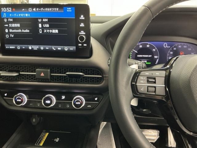 ZR-V e:HEVZ ナビ Rカメラ ブルートゥース フルセグ Pセンサー レザー サイドエアバック パワ-シ-ト LEDヘッドライト USB接続 地デジ Sヒーター サポカー ETC車載器 パワーステアリング 横滑り防止(3枚目)