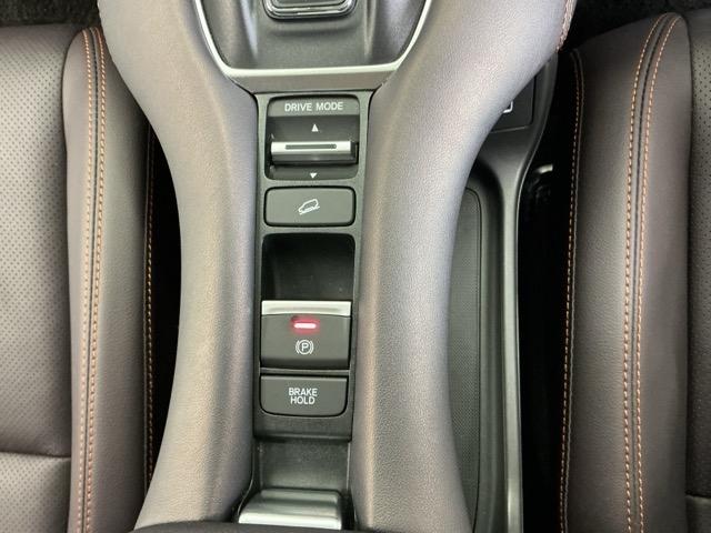 ZR-V e:HEVZ ナビ Rカメラ ブルートゥース フルセグ Pセンサー レザー サイドエアバック パワ-シ-ト LEDヘッドライト USB接続 地デジ Sヒーター サポカー ETC車載器 パワーステアリング 横滑り防止(16枚目)