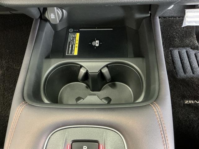 ZR-V e:HEVZ ナビ Rカメラ ブルートゥース フルセグ Pセンサー レザー サイドエアバック パワ-シ-ト LEDヘッドライト USB接続 地デジ Sヒーター サポカー ETC車載器 パワーステアリング 横滑り防止(18枚目)