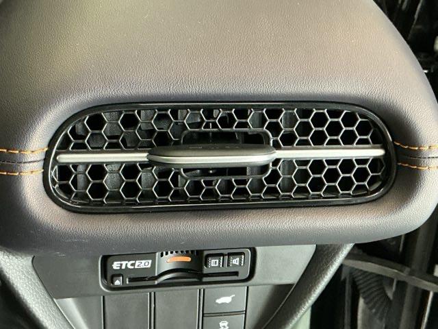 ZR-V e:HEVZ ナビ Rカメラ ブルートゥース フルセグ Pセンサー レザー サイドエアバック パワ-シ-ト LEDヘッドライト USB接続 地デジ Sヒーター サポカー ETC車載器 パワーステアリング 横滑り防止(68枚目)