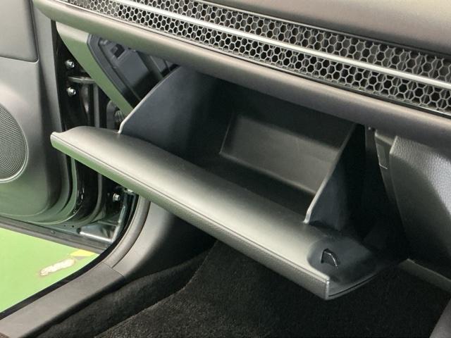 ZR-V e:HEVZ ナビ Rカメラ ブルートゥース フルセグ Pセンサー レザー サイドエアバック パワ-シ-ト LEDヘッドライト USB接続 地デジ Sヒーター サポカー ETC車載器 パワーステアリング 横滑り防止(70枚目)