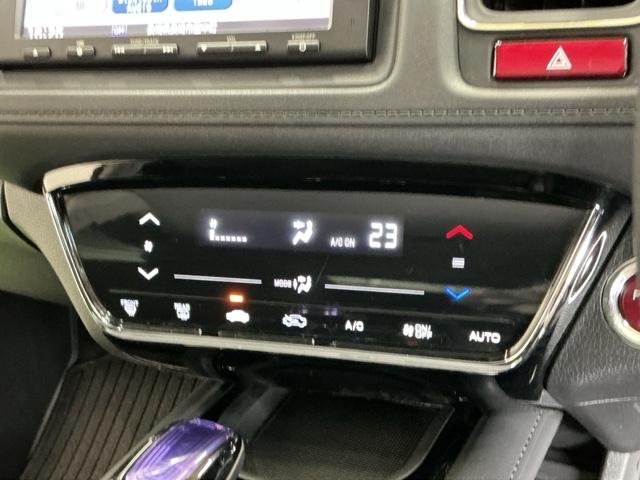 ヴェゼル ハイブリッドX ナビ Rカメラ ブルートゥース DVD リヤカメラ ETC付き Aクルーズ セキュリティアラーム VSA アイドリングSTOP 整備記録簿 スマートキ ワンセグテレビ USB接続 サイドエアバッグ(14枚目)