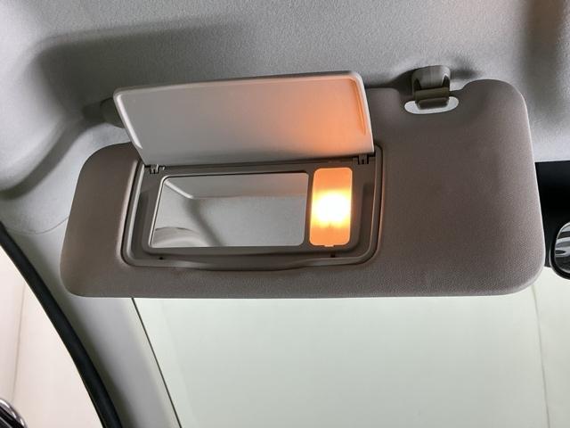 ヴェゼル ハイブリッドX ナビ Rカメラ ブルートゥース DVD リヤカメラ ETC付き Aクルーズ セキュリティアラーム VSA アイドリングSTOP 整備記録簿 スマートキ ワンセグテレビ USB接続 サイドエアバッグ(64枚目)