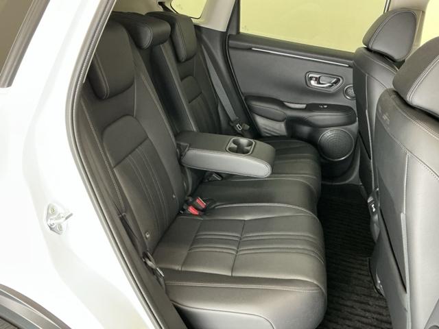 ZR-V Z ドラレコ ナビ Rカメラ ブルートゥース Dレコ 盗難防止システム インテリキー カーテンエアバック 地デジ VSA クルコン USB エアコン ターボ 本革シ-ト クリアランスソナー 整備記録簿(25枚目)