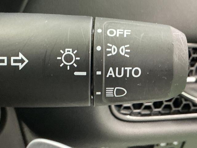 ZR-V Z ドラレコ ナビ Rカメラ ブルートゥース Dレコ 盗難防止システム インテリキー カーテンエアバック 地デジ VSA クルコン USB エアコン ターボ 本革シ-ト クリアランスソナー 整備記録簿(27枚目)