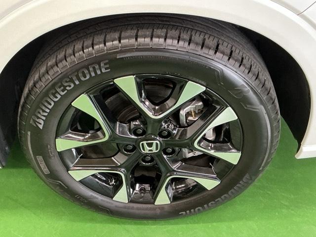 ZR-V Z ドラレコ ナビ Rカメラ ブルートゥース Dレコ 盗難防止システム インテリキー カーテンエアバック 地デジ VSA クルコン USB エアコン ターボ 本革シ-ト クリアランスソナー 整備記録簿(33枚目)