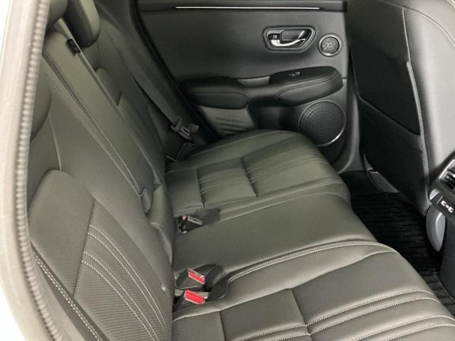 ZR-V Z ドラレコ ナビ Rカメラ ブルートゥース Dレコ 盗難防止システム インテリキー カーテンエアバック 地デジ VSA クルコン USB エアコン ターボ 本革シ-ト クリアランスソナー 整備記録簿(53枚目)